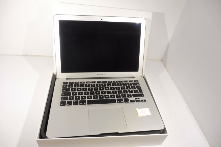 macbook-air-13-128-ssd-8gb-ram-i5-pudelko-paragon-janowicza-3-olsztyn
