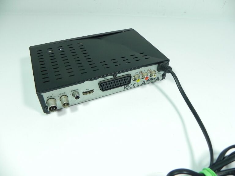 DEKODER DVB-T CABLETECH URZ0083Q @OPIS