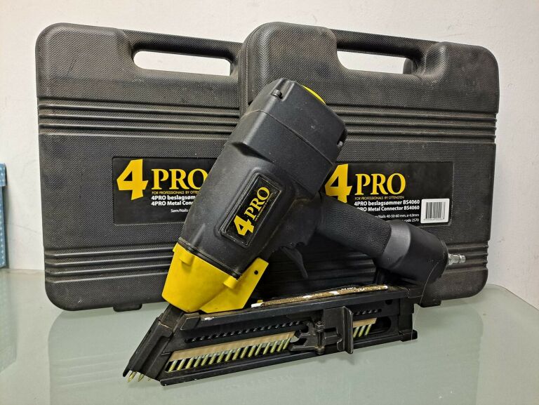 gwozdziarka-do-okuc-ottensten-4pro-bmf4060-walizk-zasilanie-pneumatyczne