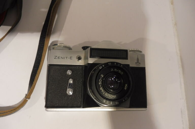 APARAT ZENIT E