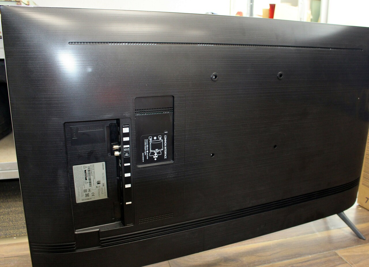 tv-samsung-ue50tu7172-50-model-ue50tu7172