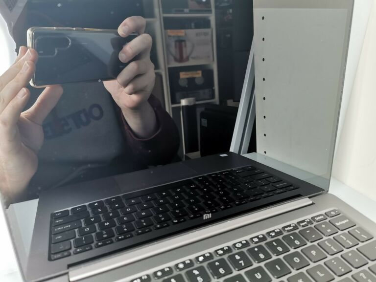 xiaomi-mi-notebook-air-133-i5-8256gb-ssd-mx150-seria-procesora-intel-core-i5