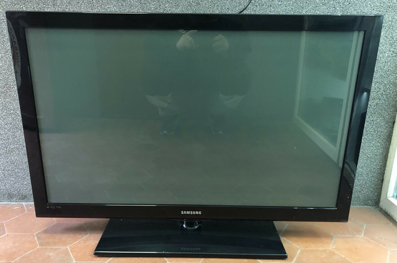 telewizor-samsung-ps42c450b1w-efekt-claudingu-stan-uzywany
