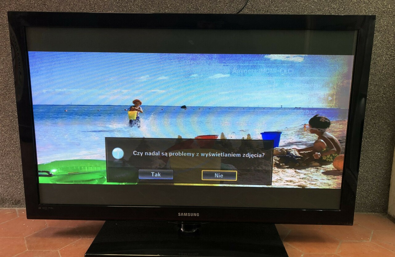 telewizor-samsung-ps42c450b1w-efekt-claudingu-okrzei-8-bystrzyca-klodzka