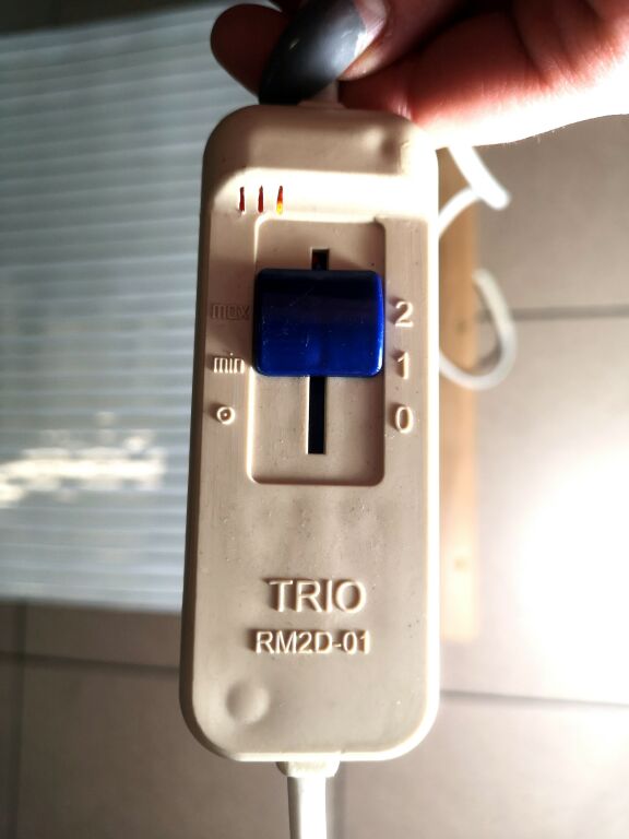 OGRZEWANIE TRIO RM2D-01 GIĘTKI PANEL NA PODCZERWI