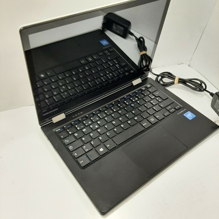 LAPTOP MEDION PNB T2011