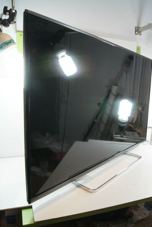 TV PANASONIC TX-47ASE650 + PILOT ODBIÓR OSOBISTY!
