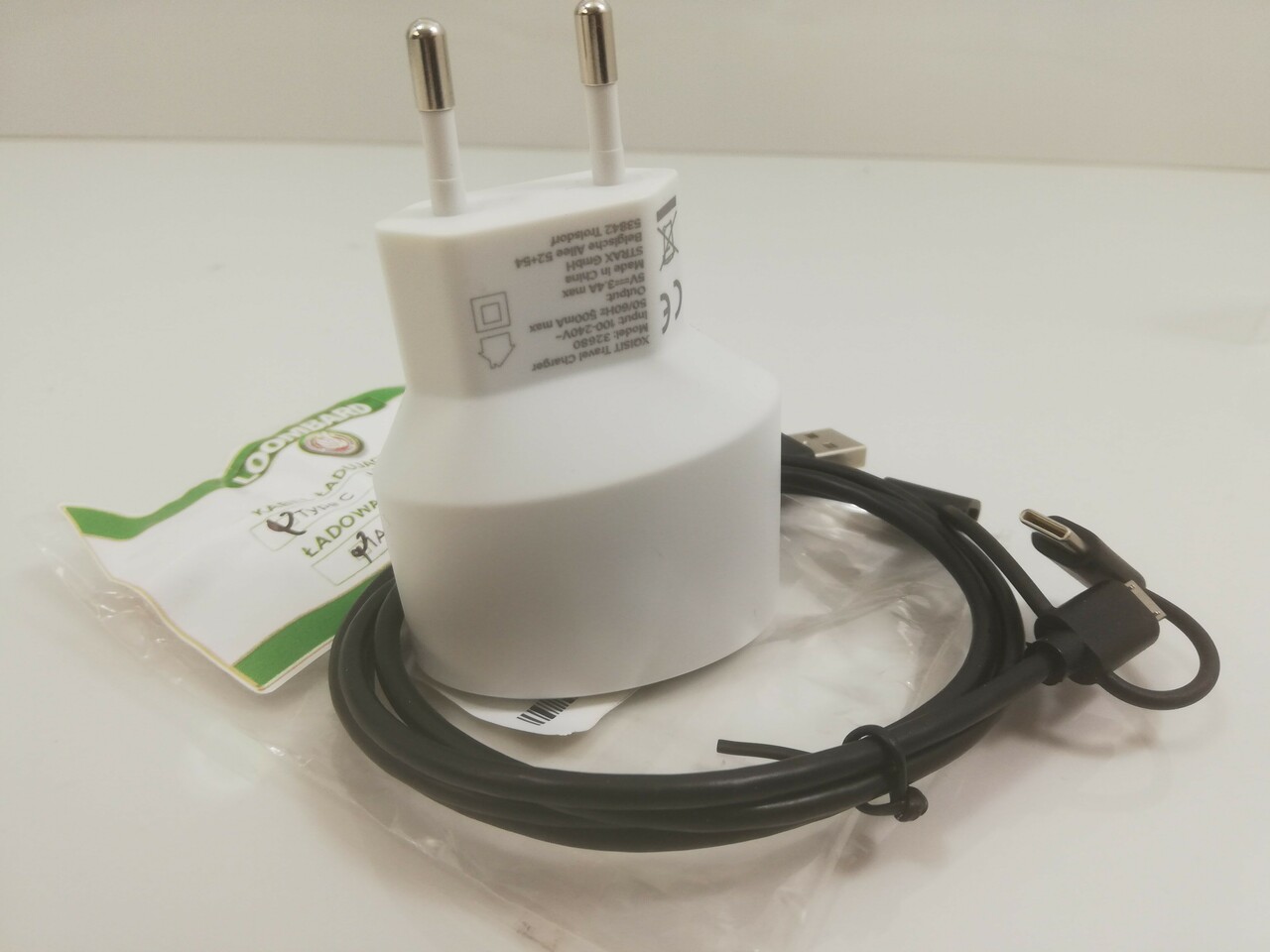 ladowarka-xqisit-3typcmicroiphone-od-loombard-kolor-bialy