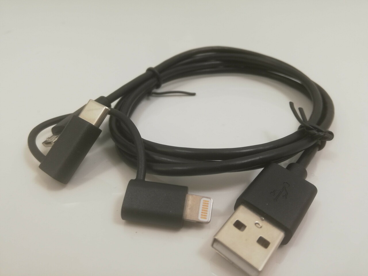 ladowarka-xqisit-3typcmicroiphone-od-loombard-stan-nowy