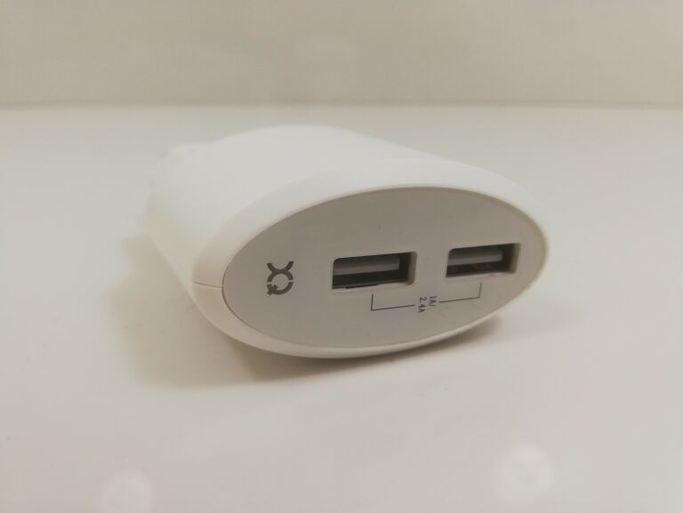 ladowarka-xqisit-3typcmicroiphone-od-loombard-przeznaczenie-uniwersalna