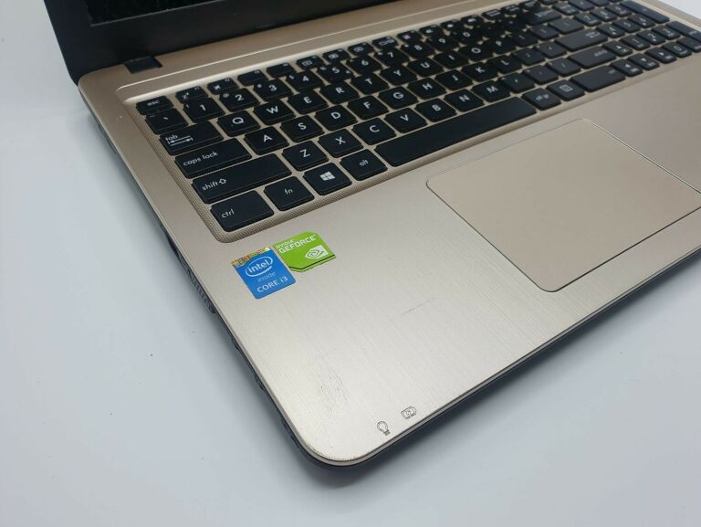 LAPTOP ASUS R510L I3  4GB/1T NVIDIA GEFORCE ŁAD