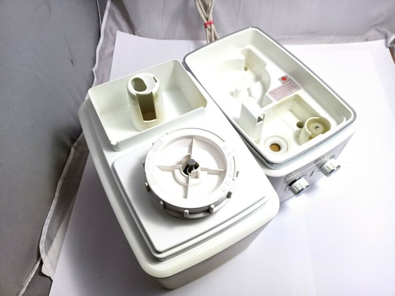 nawilzacz-powietrza-zelmer-23z051-kolor-dominujacy-bialy