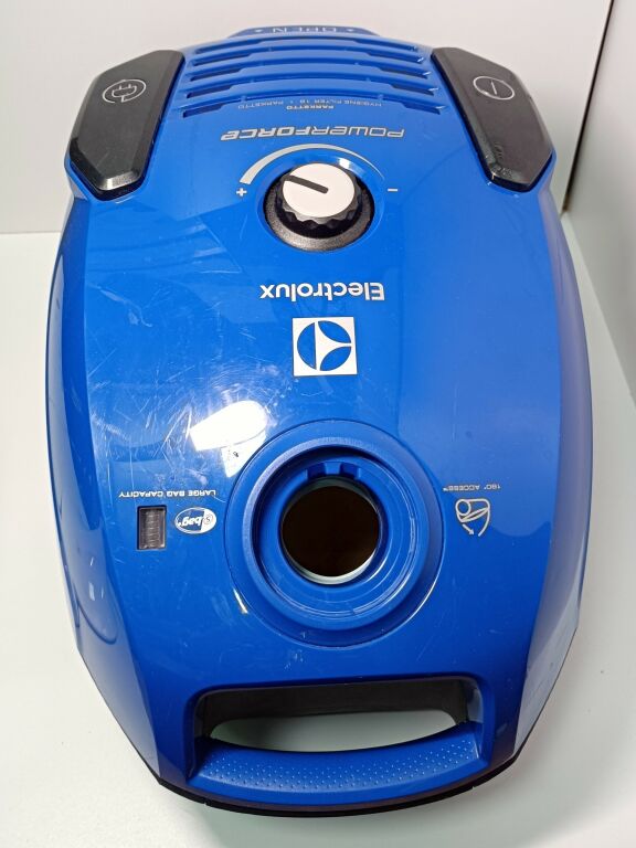 odkurzacz-electrolux-powerforce-epf62is-warto-moc-700