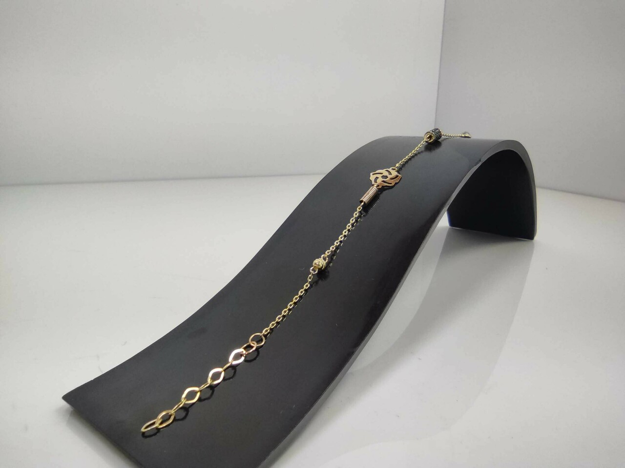 nowa-zlota-celebrytka-kwiatek-cyrkonia-p585-178g-stan-11323-1