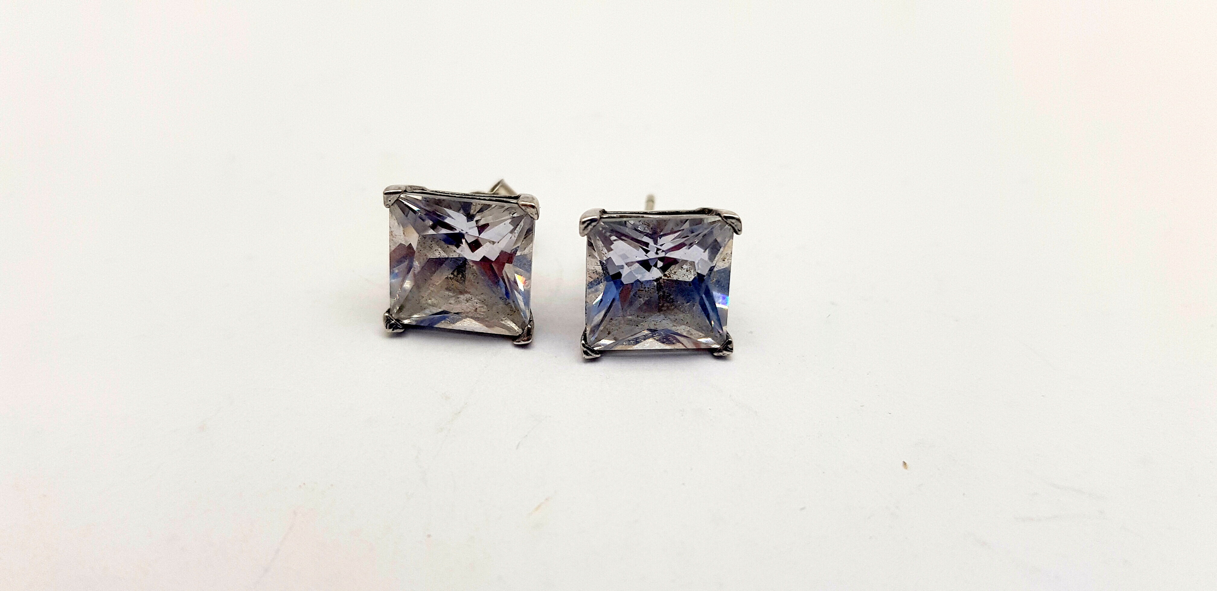 srebrne-kolczyki-z-kamieniem-491gram-rodzaj-zapiecia-2207-1