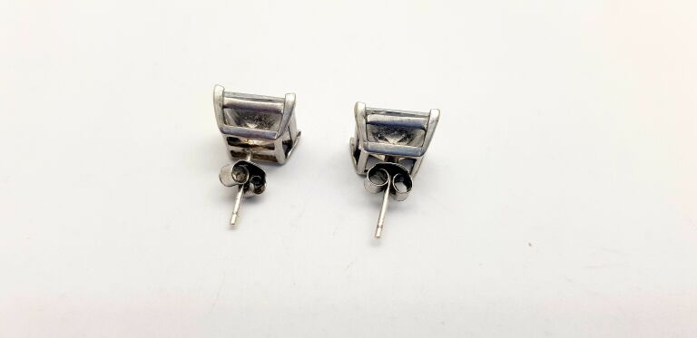 srebrne-kolczyki-z-kamieniem-491gram-material-15835-4