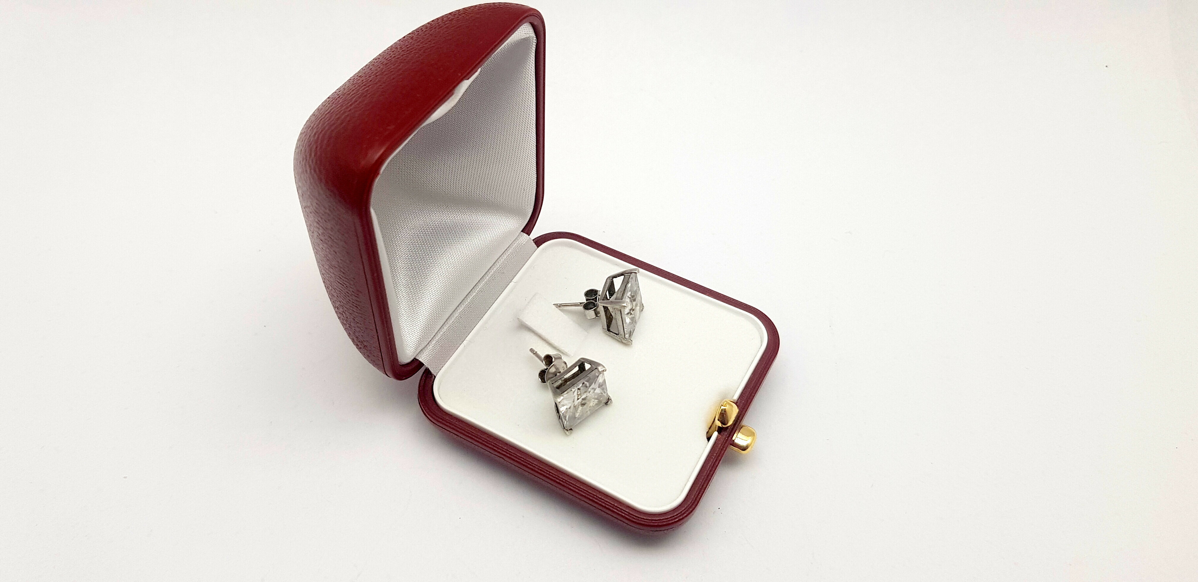 srebrne-kolczyki-z-kamieniem-491gram-stan-11323-2