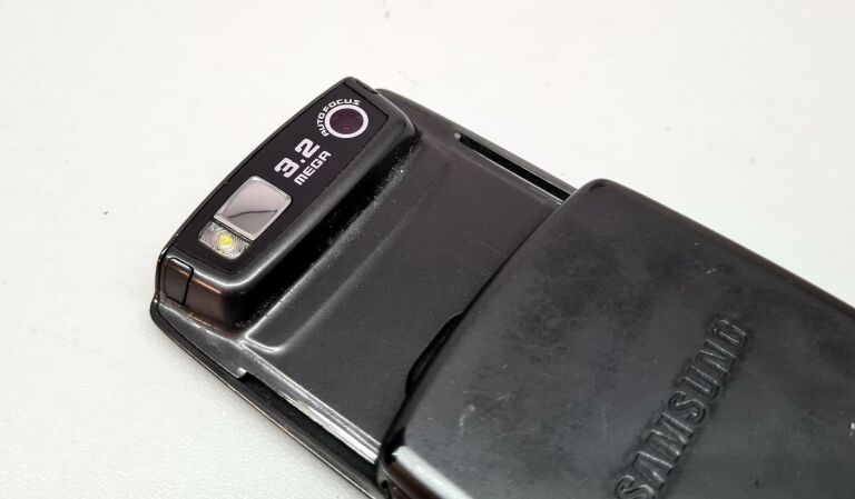 TELEFON SAMSUNG SGH-U700 SIMLOCK PLAY