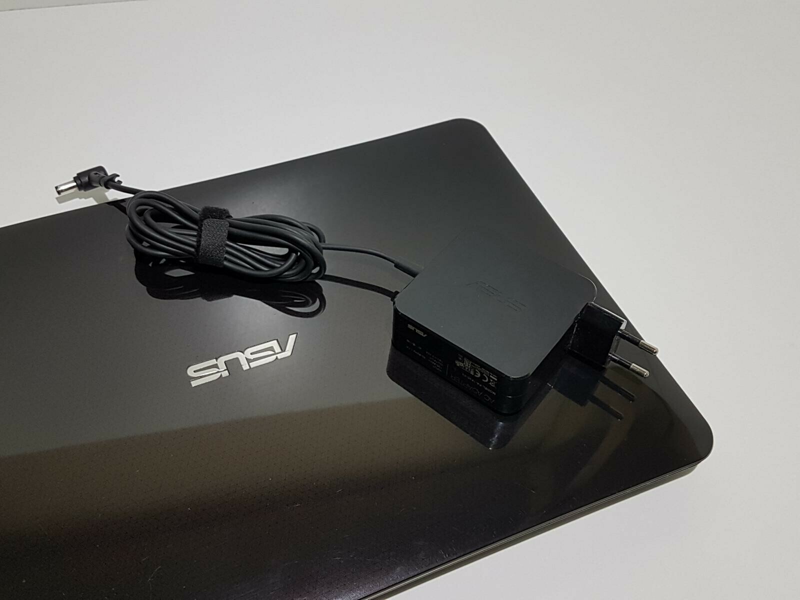 laptop-asus-a555l-i5-4210u-6gb-240ssd-gf840m-bema-1-szprotawa