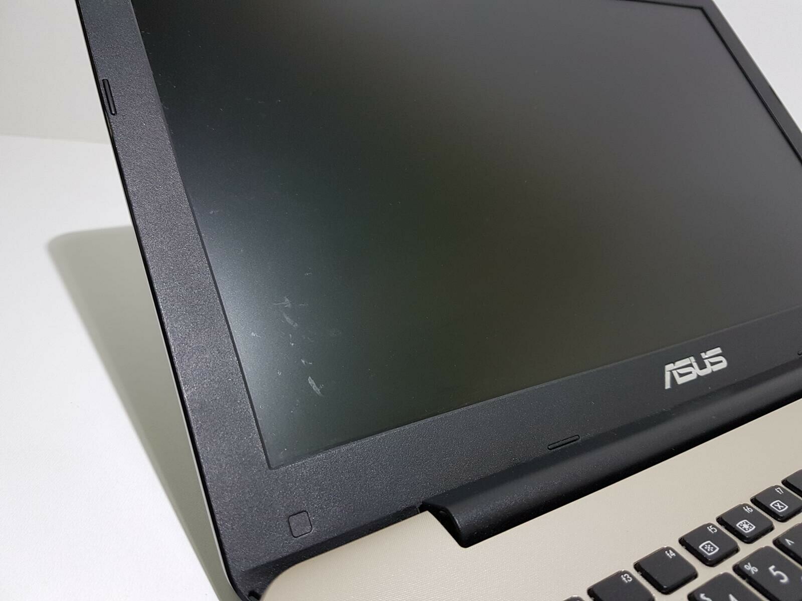 laptop-asus-a555l-i5-4210u-6gb-240ssd-gf840m-kod-producenta-a555l