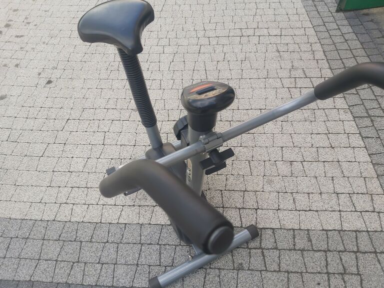 ROWER TRENINGOWY USA FITNESS R210