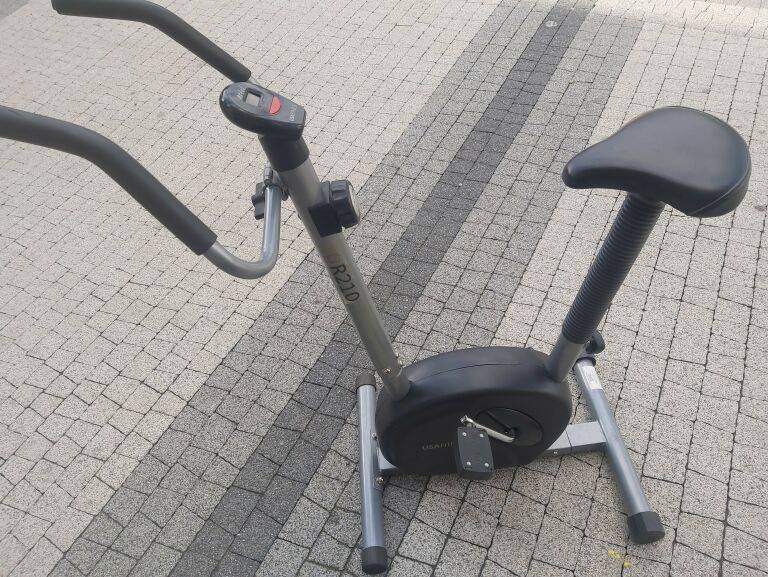 ROWER TRENINGOWY USA FITNESS R210