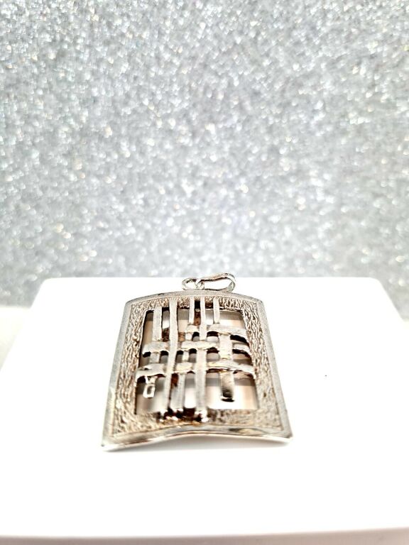 okazala-srebrna-zawieszka-925-887-material-15835-4