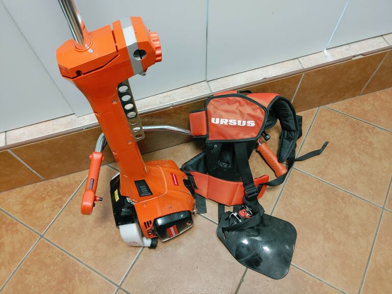 UR-BP508-260 PODKASZARKA SPALINOWA URSUS