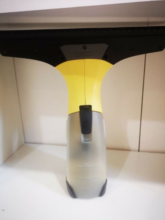 MYJKA DO OKIEN KARCHER WV2 PREMIUM