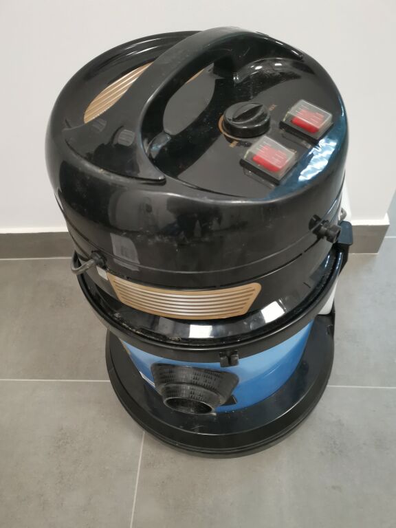 odkurzacz-pioracy-olimp-w11-1-akcesoria-stan-uzywany