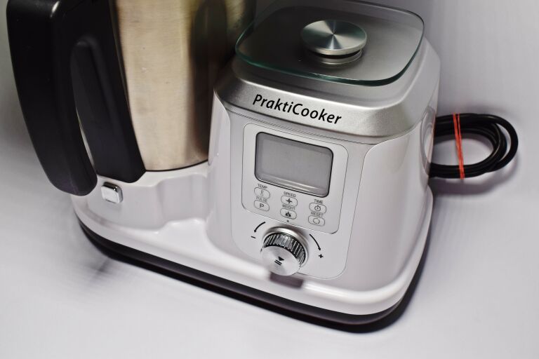 WIELOFUNKCYJNY ROBOT KUCHENNY SALUTE PRAKTICOOKER