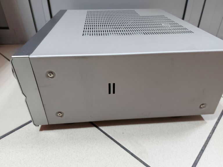 AMPLITUNER DENON AVR-2805