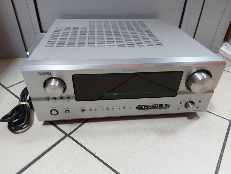 AMPLITUNER DENON AVR-2805