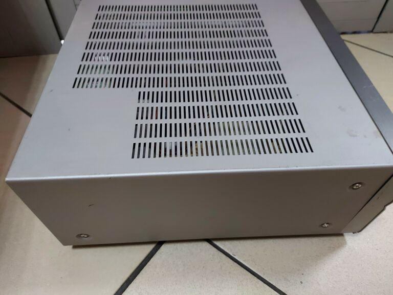 AMPLITUNER DENON AVR-2805