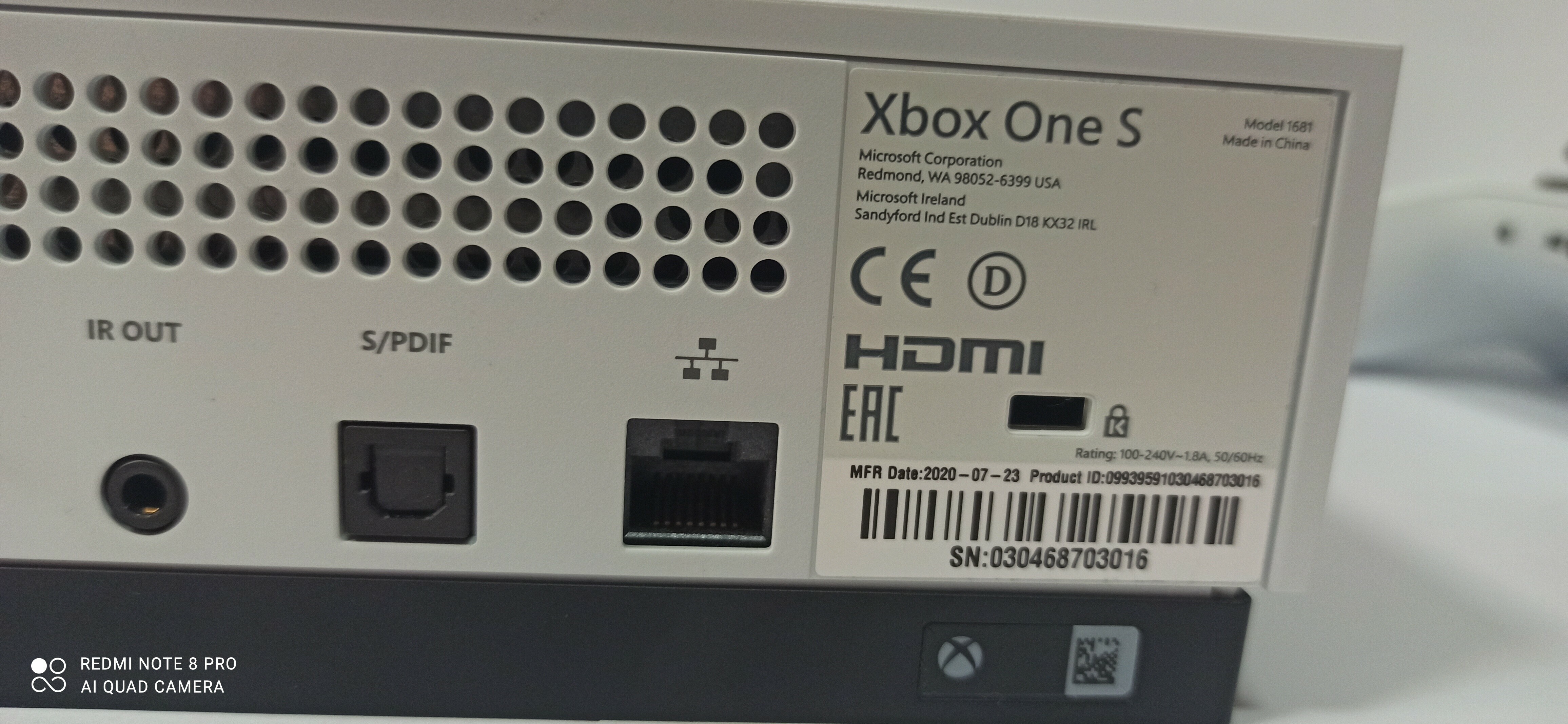 konsola-xbox-one-s-1tb-komplet-na-gwarancji-liczba-kontrolerow-w-zestawie-1