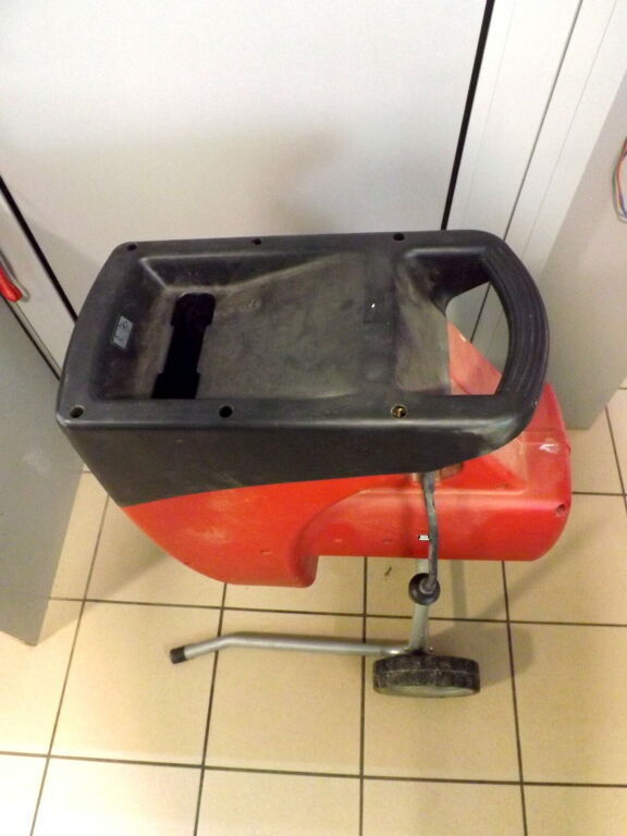 rozdrabniarka-do-galezi-einhell-gc-rs-2540-marka-einhell