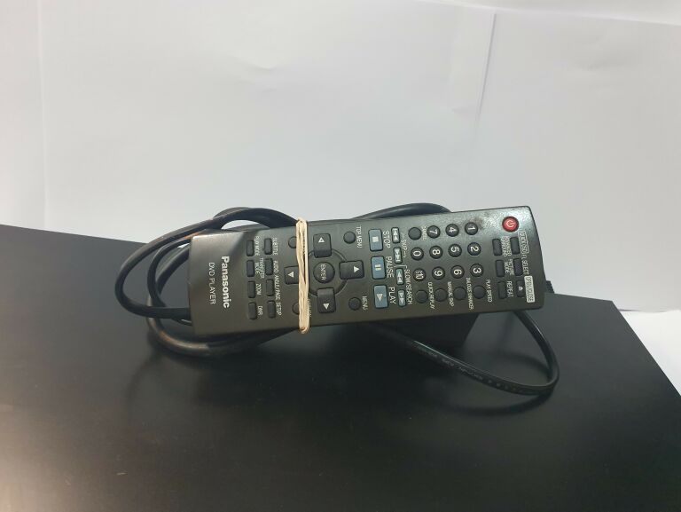 DVD PANASONIC DVD-S33+PILOT