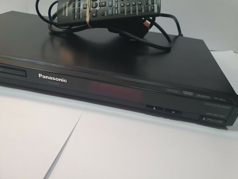 DVD PANASONIC DVD-S33+PILOT
