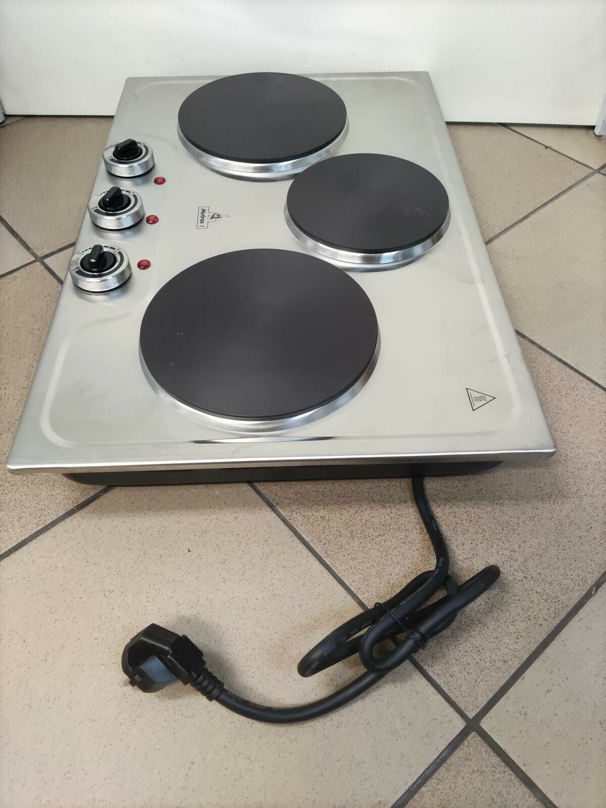 kuchenka-przenosna-metrox-me-1501-3500w-zadbana-stan-uzywany