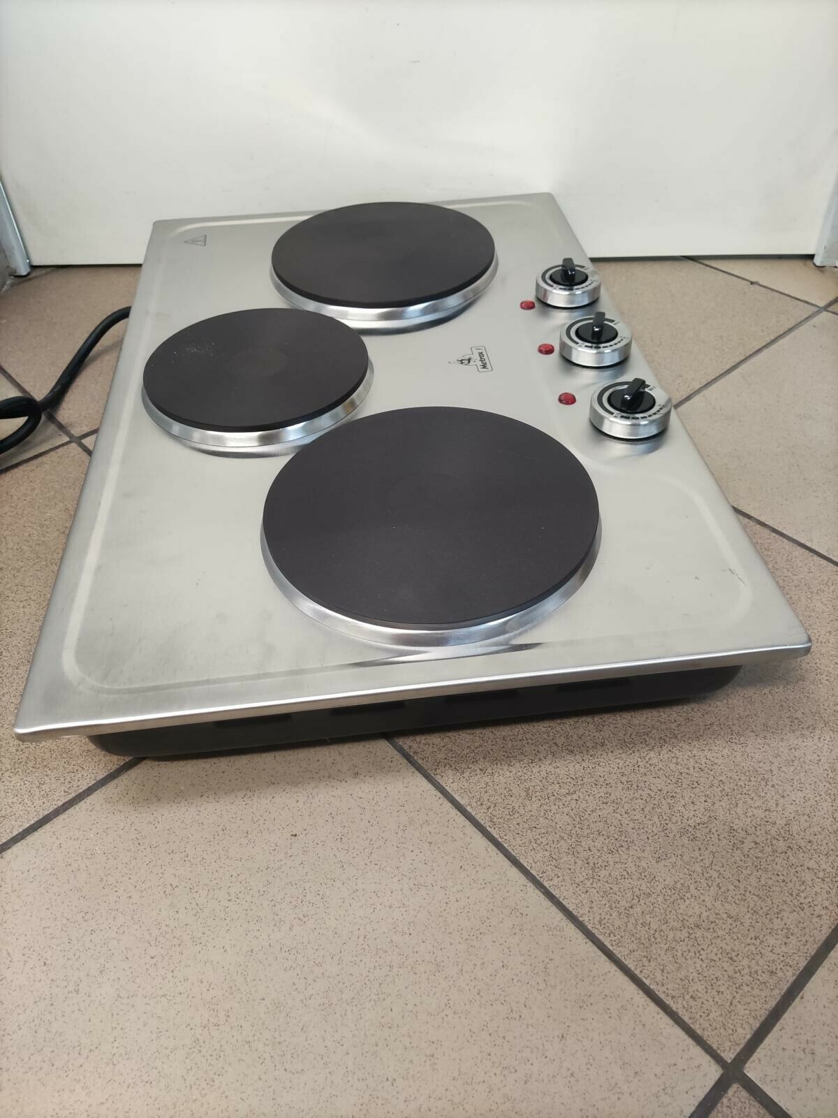 kuchenka-przenosna-metrox-me-1501-3500w-zadbana-model-me-1501