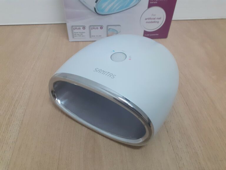 lampa-uv-do-paznokci-sanitas-sma-43-rodzaj-uv