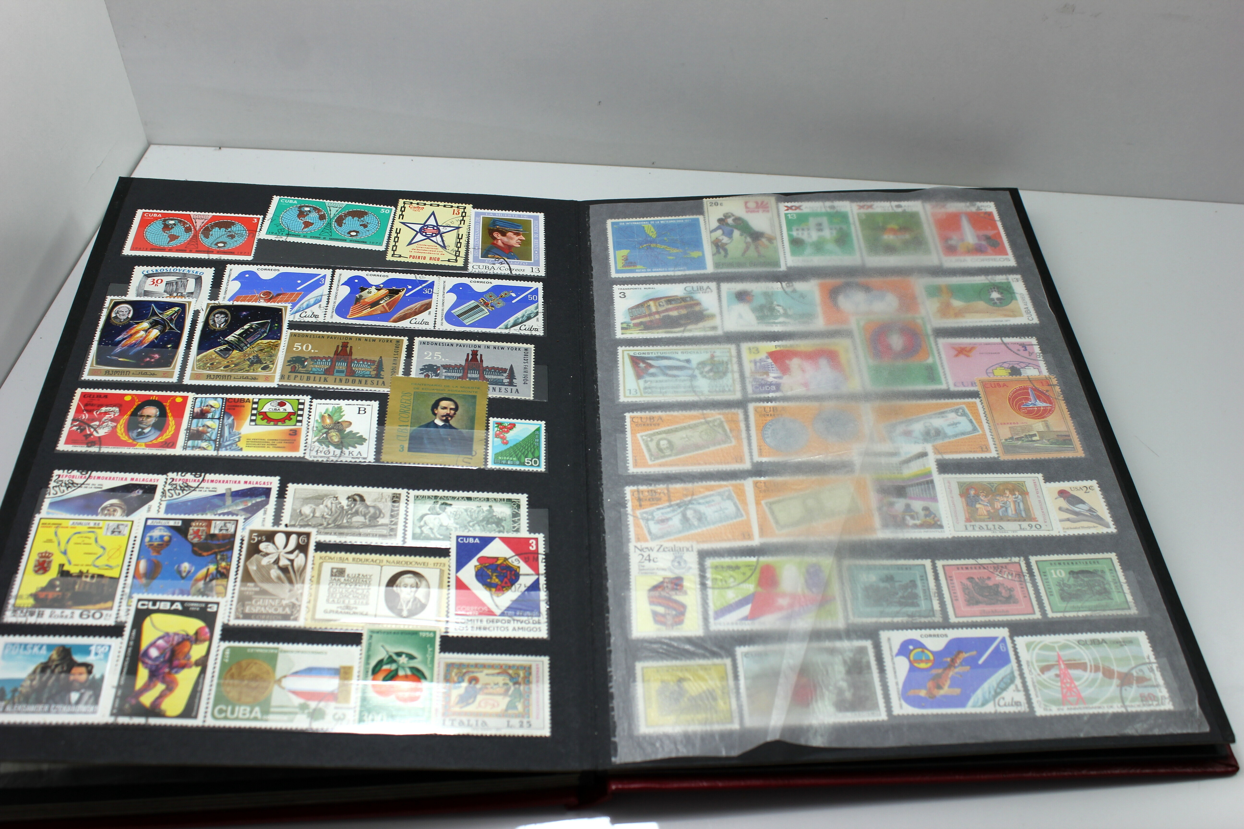 kolekcja-znaczkow-pocztowych-rodzaj-mieszany