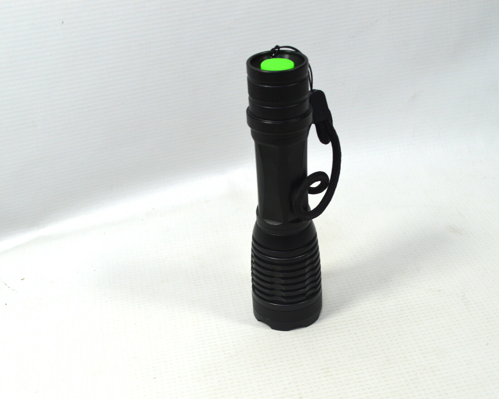 latarka-uv-ahome-zrodlo-swiatla-brak-informacji