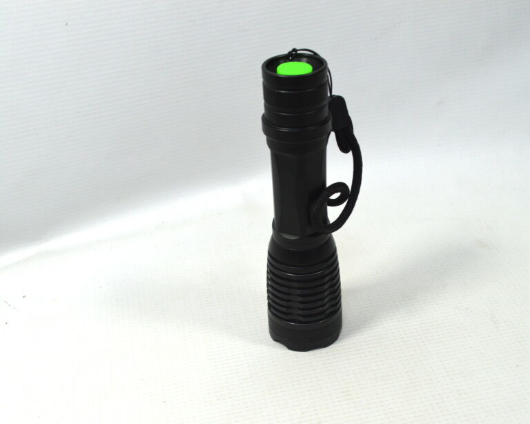 latarka-uv-ahome-zrodlo-swiatla-brak-informacji