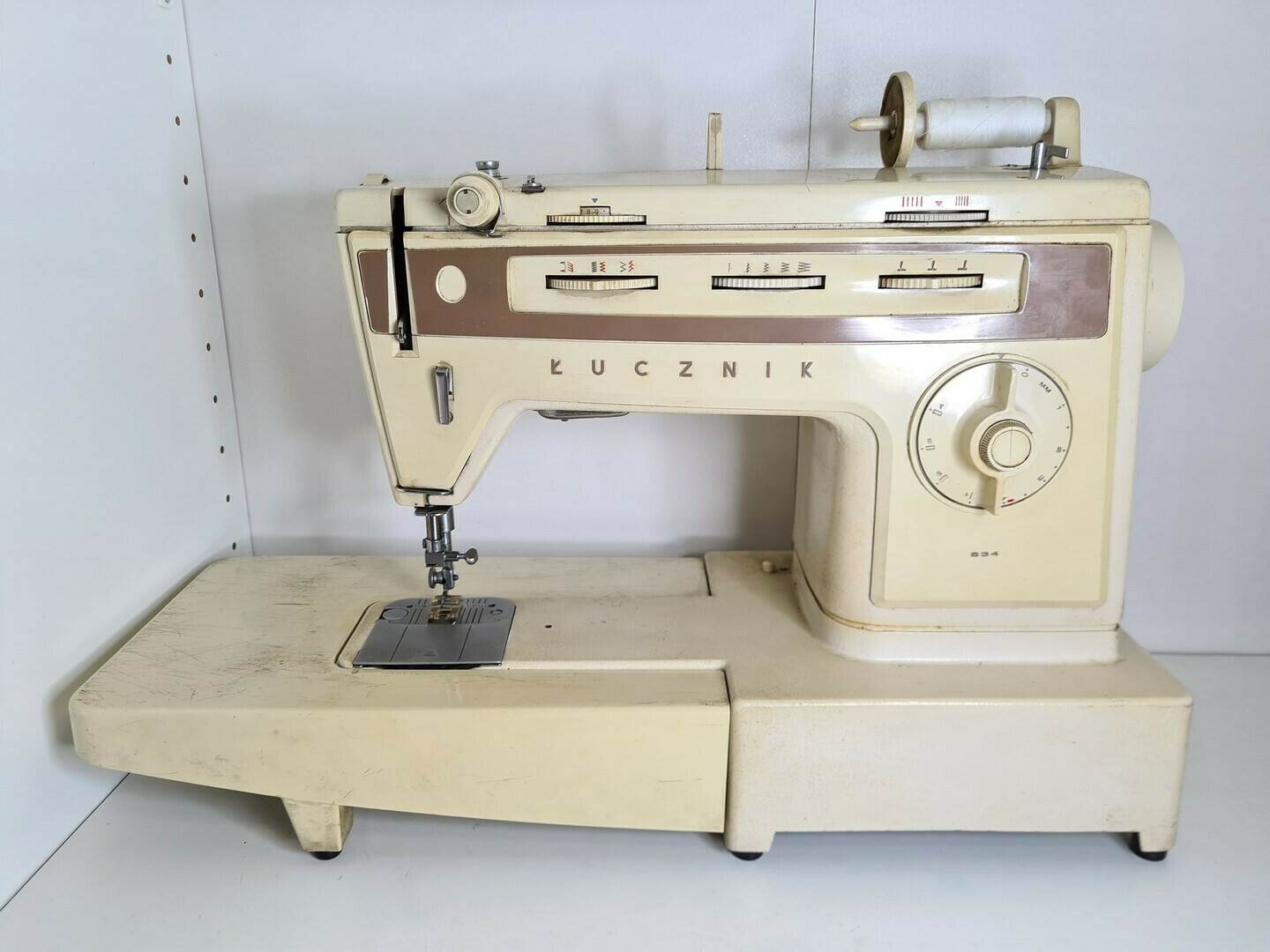 maszyna-do-szycia-lucznik-834-akcesoria-stan-uzywany