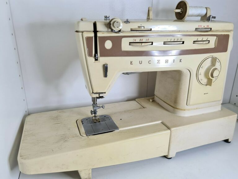 maszyna-do-szycia-lucznik-834-akcesoria-gliwicka-125-katowice