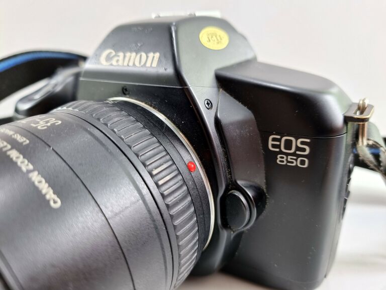 APARAT CANON EOS 85 + OBIEKTYW CANON EF- 35-70