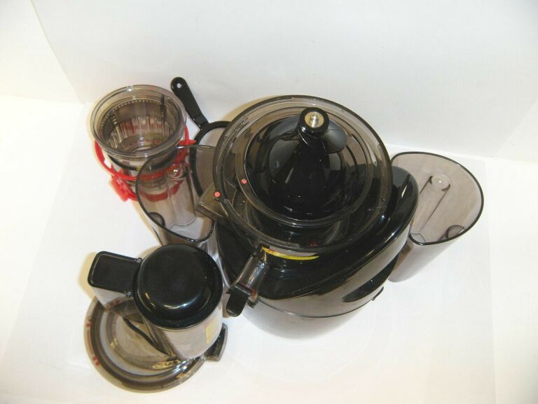 WYCISKARKA WOLNOOBROTOWA RELAXTIME SLOW JUICER