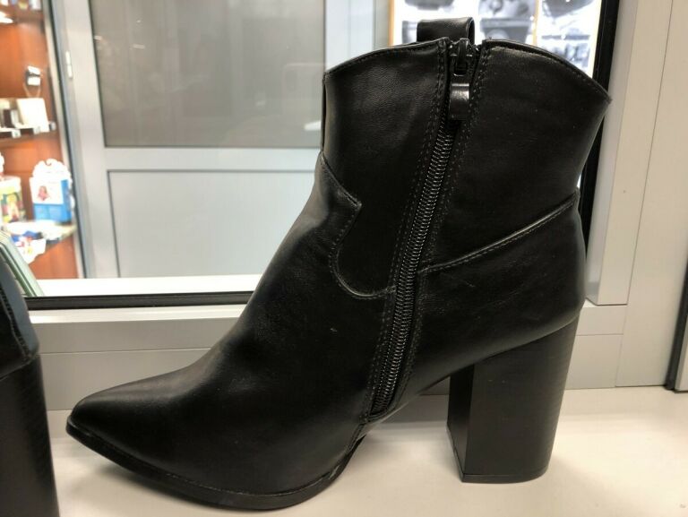 BUTY BOTKI KOZAKI DAMSKIE SMALL SWAN ROZMIAR 39