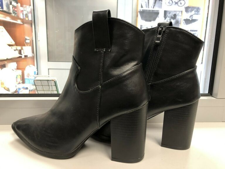 BUTY BOTKI KOZAKI DAMSKIE SMALL SWAN ROZMIAR 39